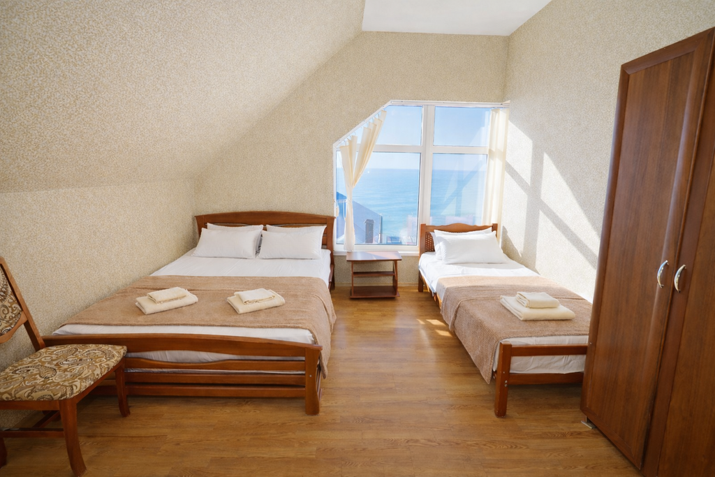 Лилия — Трёхместный номер улучшенный