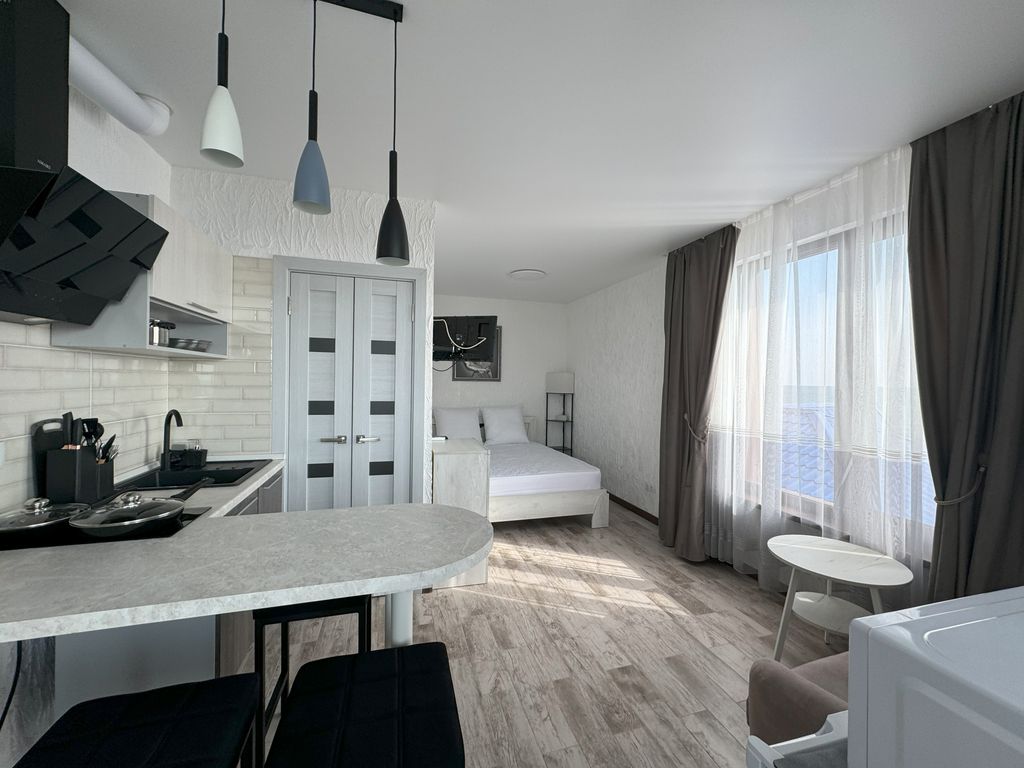 Bliss — Трёхместный номер 16 улучшенная студия до трёх человек с видом на море