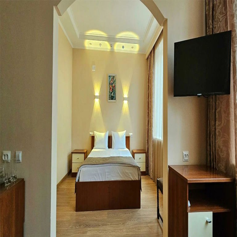 Крым — Трёхместный номер Улучшенный