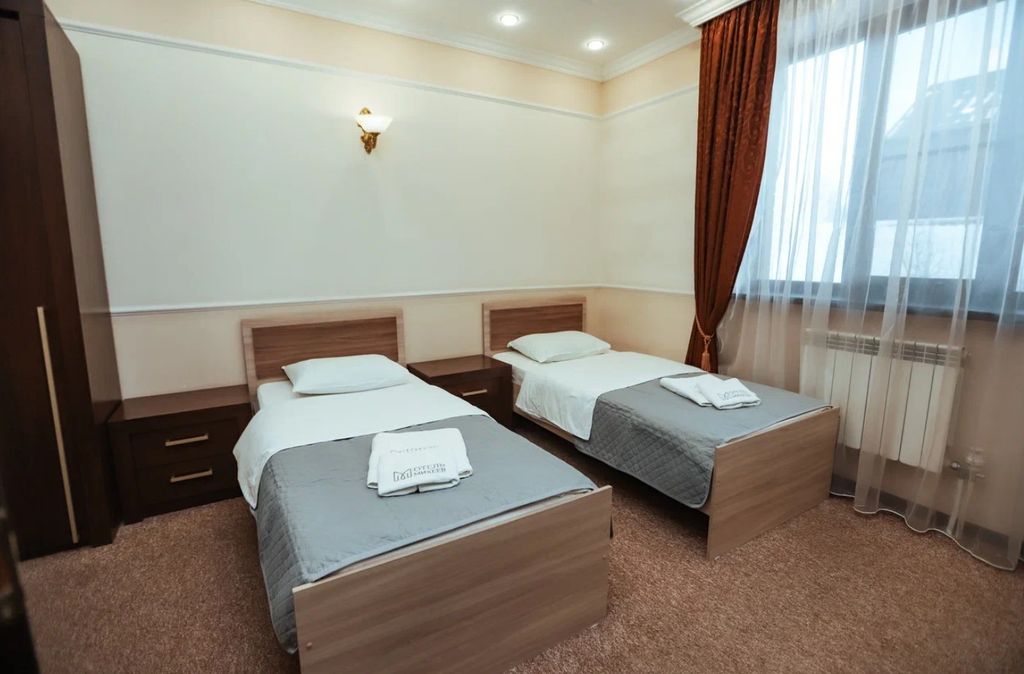 Михеев на Тополиной — Двухместный номер с 2 отдельными кроватями стандарт