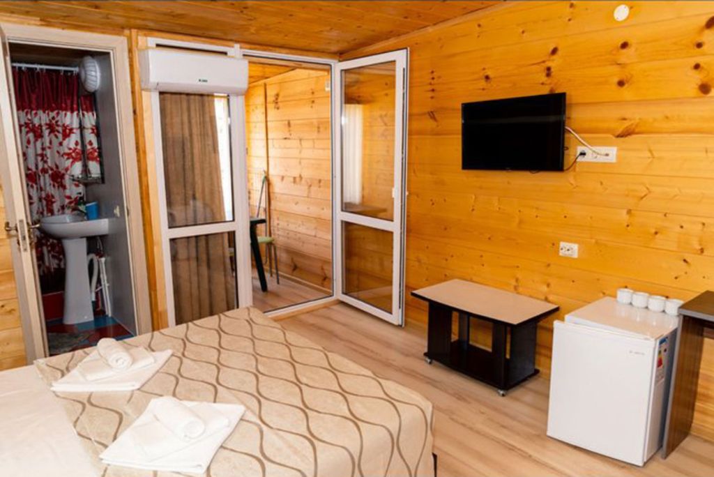 Пляж-отель Full House — Четырёхместный номер улучшенный