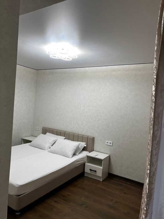 EdMan — Двухместный номер с 1 кроватью at relax house v3