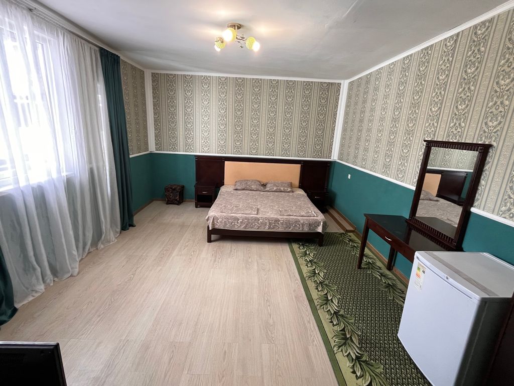 Уют — Семейный номер четырёхместный двухкомнатный комфорт