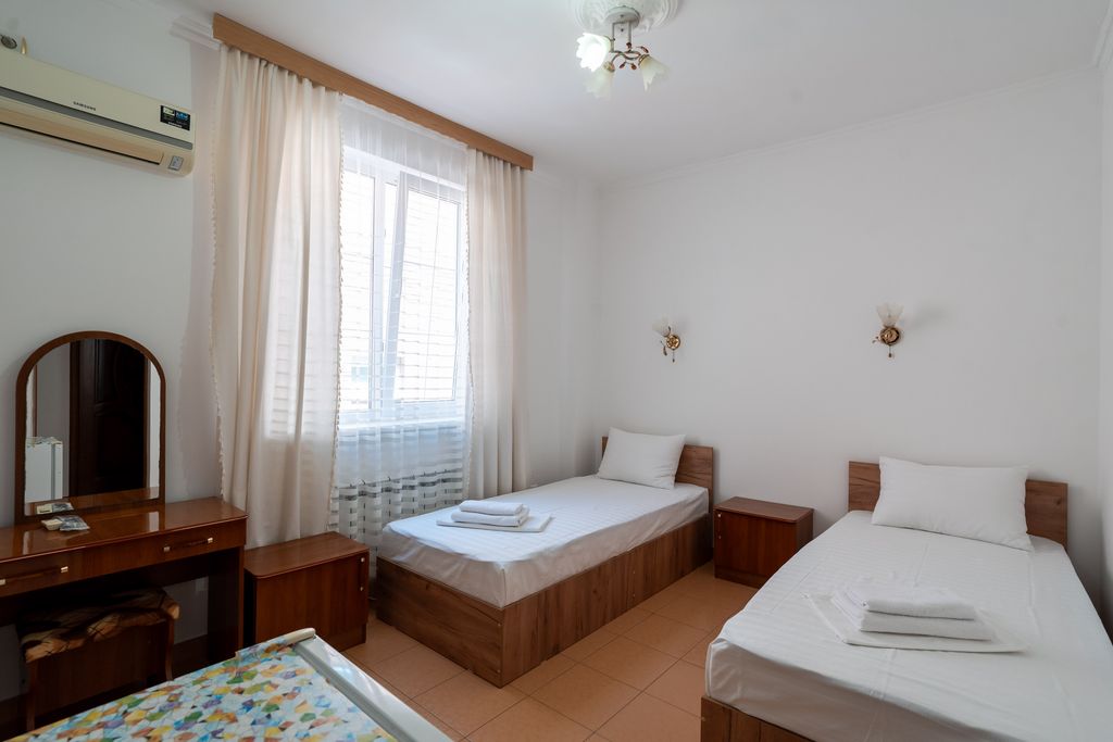 Никос — Двухместный номер с 2 отдельными кроватями