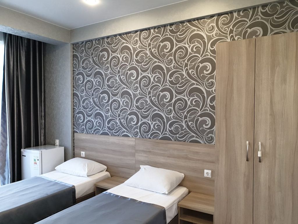 Альмира — Двухместный номер с 2 отдельными кроватями улучшенный с видом на город