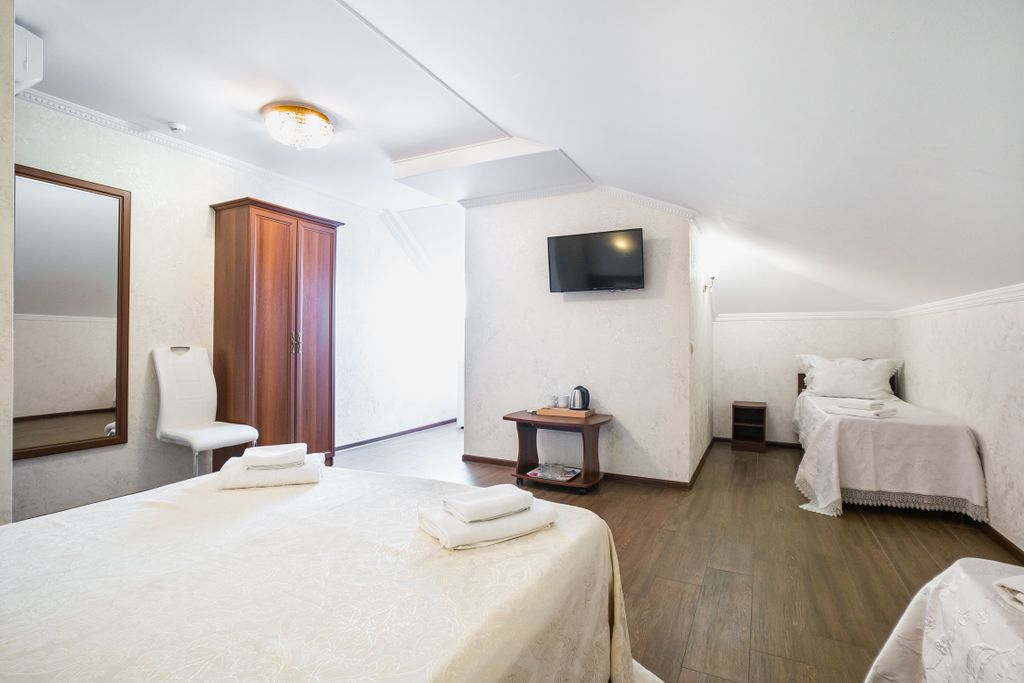 Версаль — Четырёхместный номер Четырехместный номер "Студио"