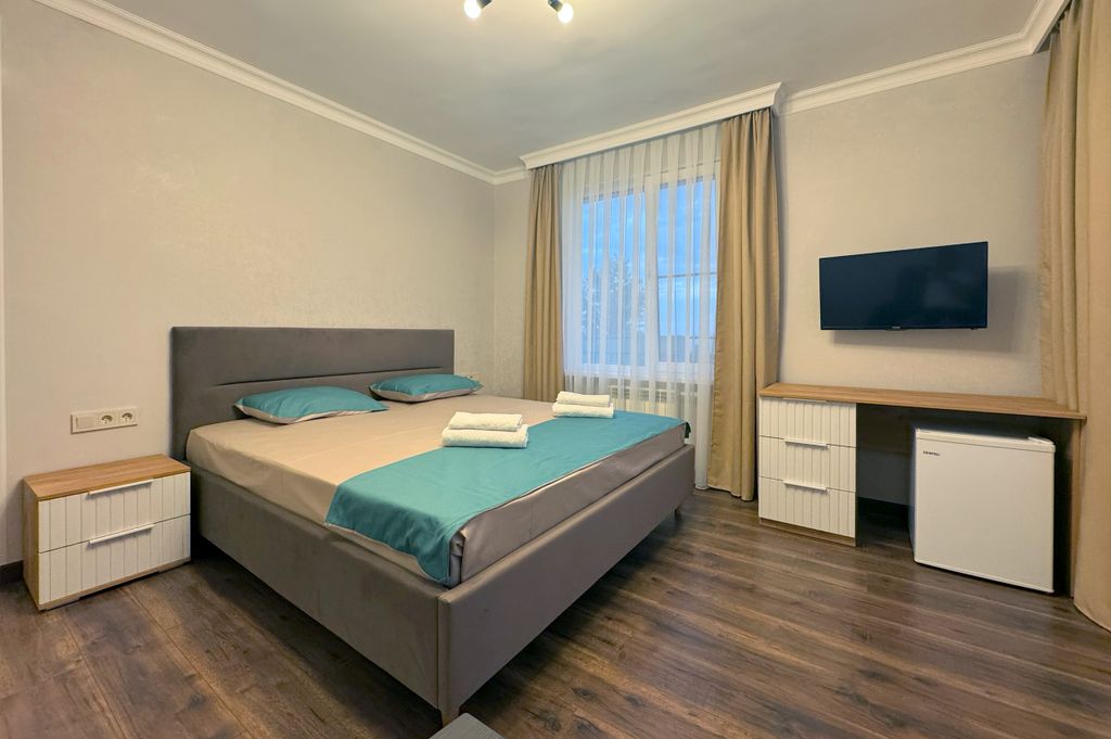 Сансет Хилл — Трёхместный номер Делюкс, балкон, вид на море