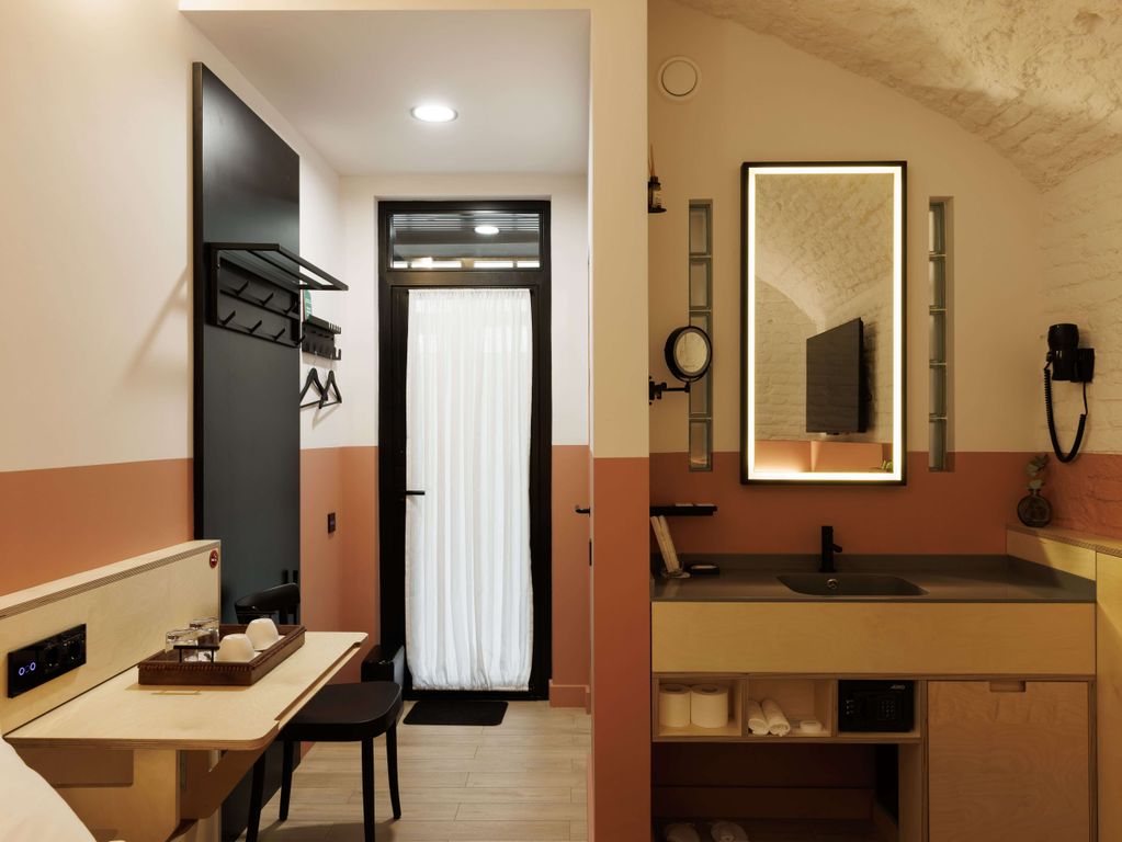 Невский Ботик — Четырёхместный номер Двухкомнатная Каюта с отдельным входом