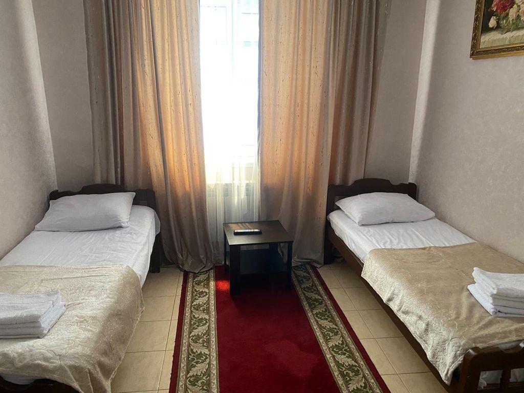 Арбат — Двухместный номер с 2 отдельными кроватями эконом