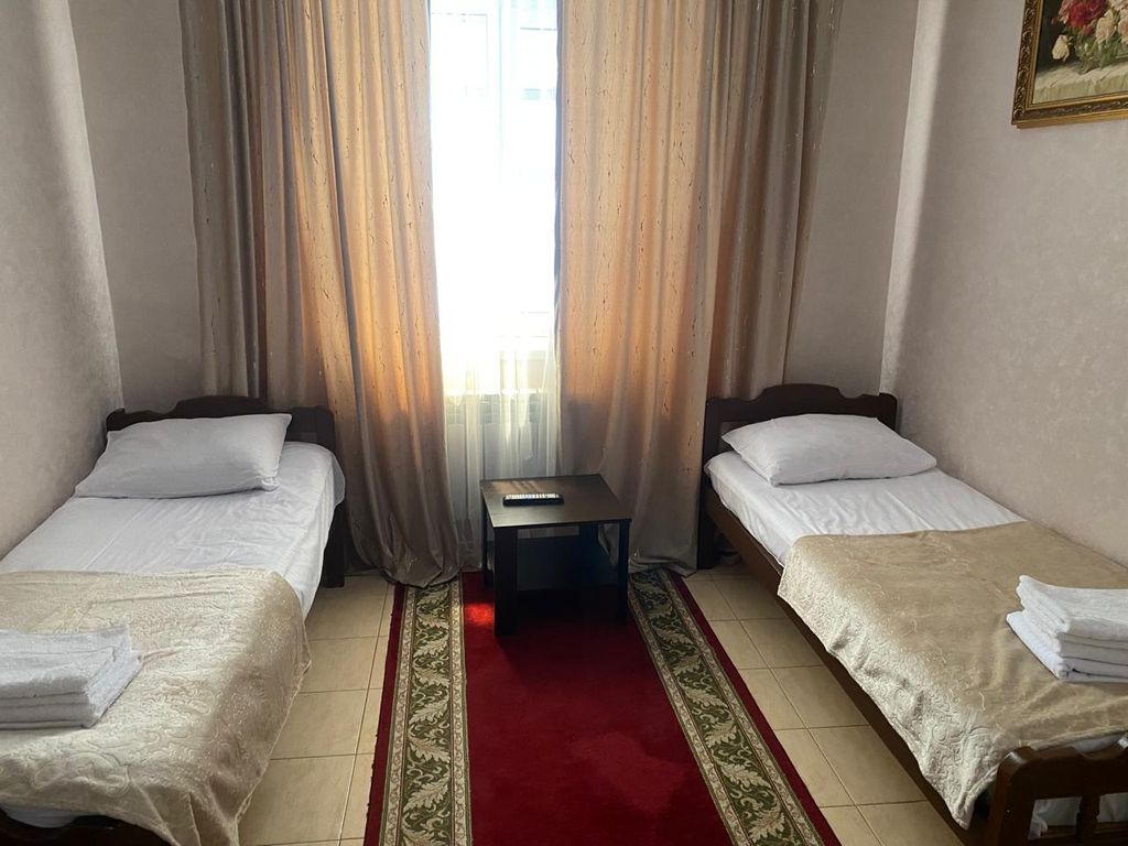 Арбат — Двухместный номер с 2 отдельными кроватями эконом