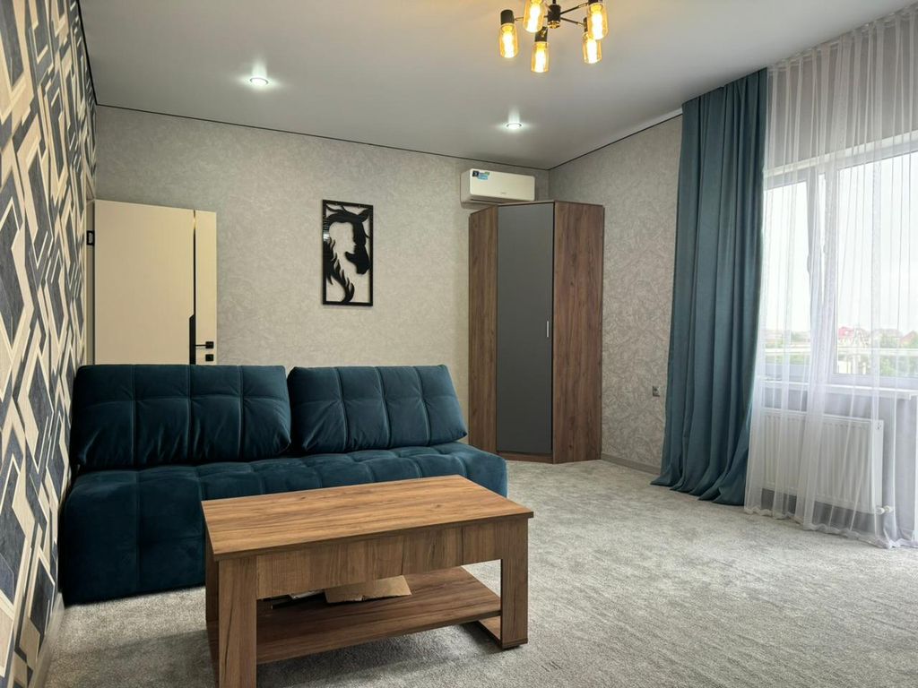 Рива — Семейный номер двухкомнатный с балконом