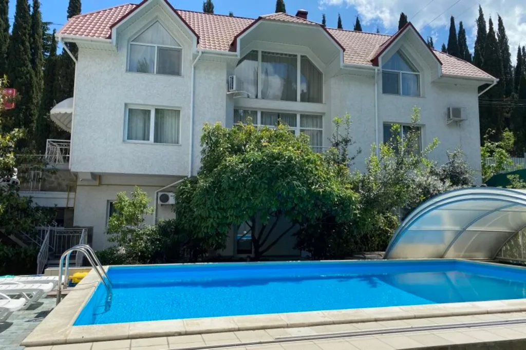 Дом в Алушта