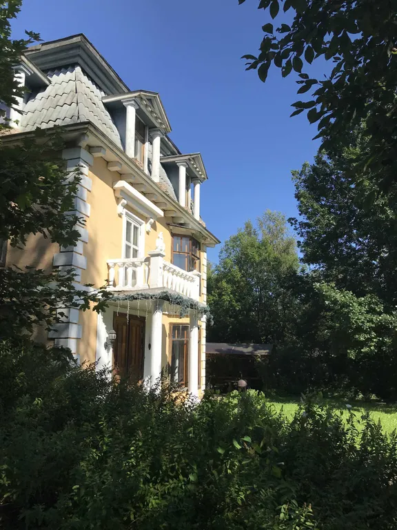 Дом в Санкт-Петербург