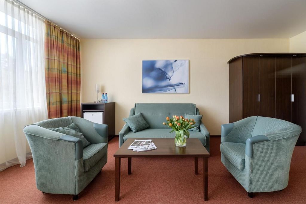 Раушен — Двухместный номер с 1 кроватью джуниор сюит