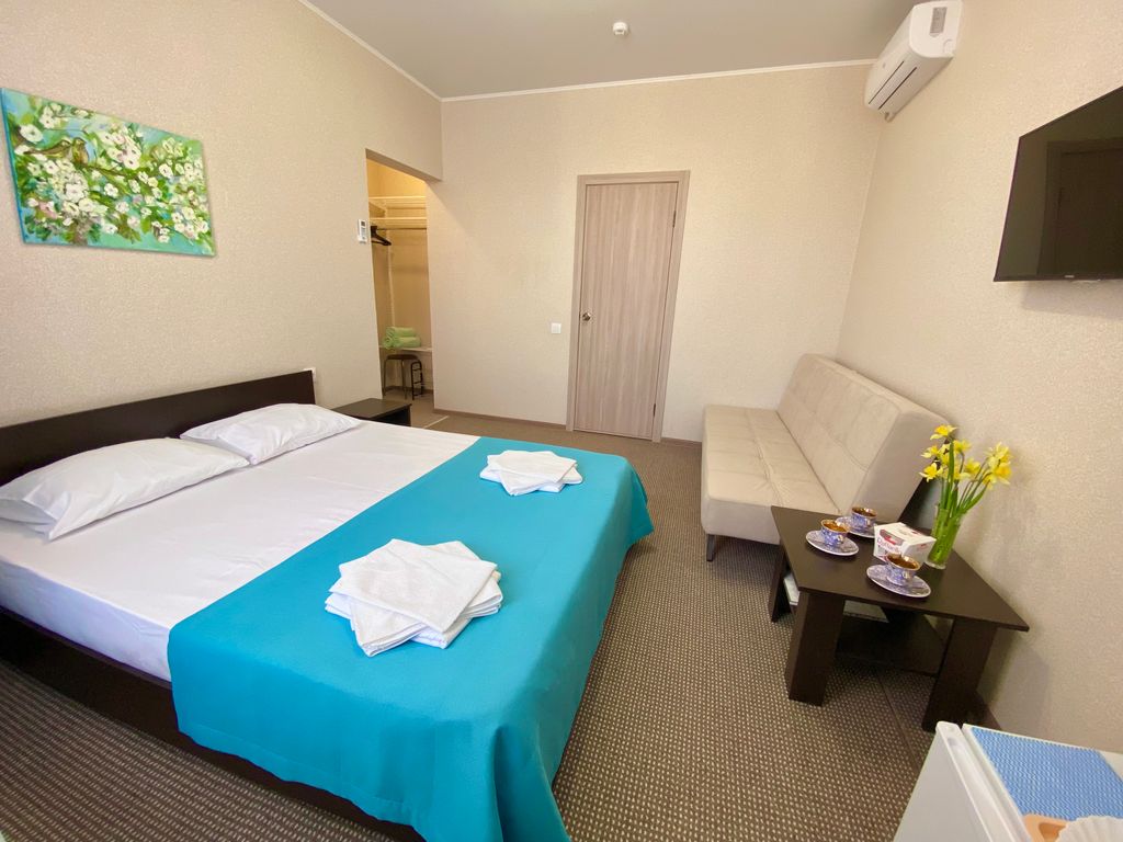 Усадьба Шаповаловых — Четырёхместный номер улучшенный