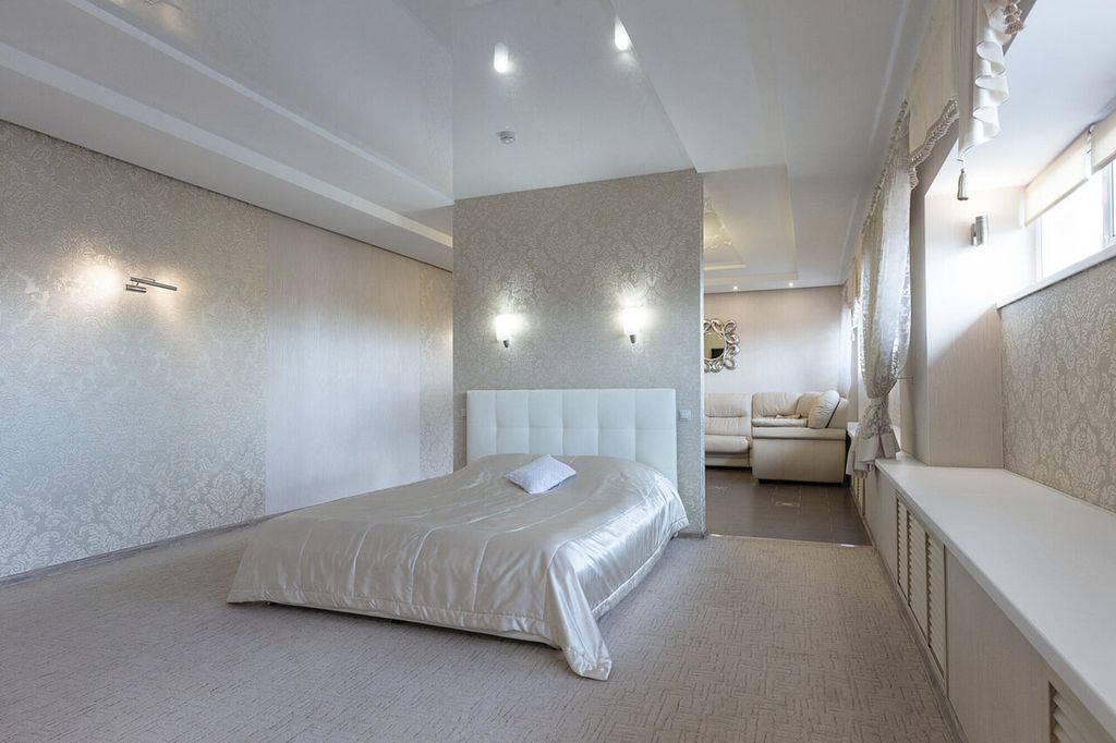 Октябрь — Апартаменты Апартаменты люкс 206